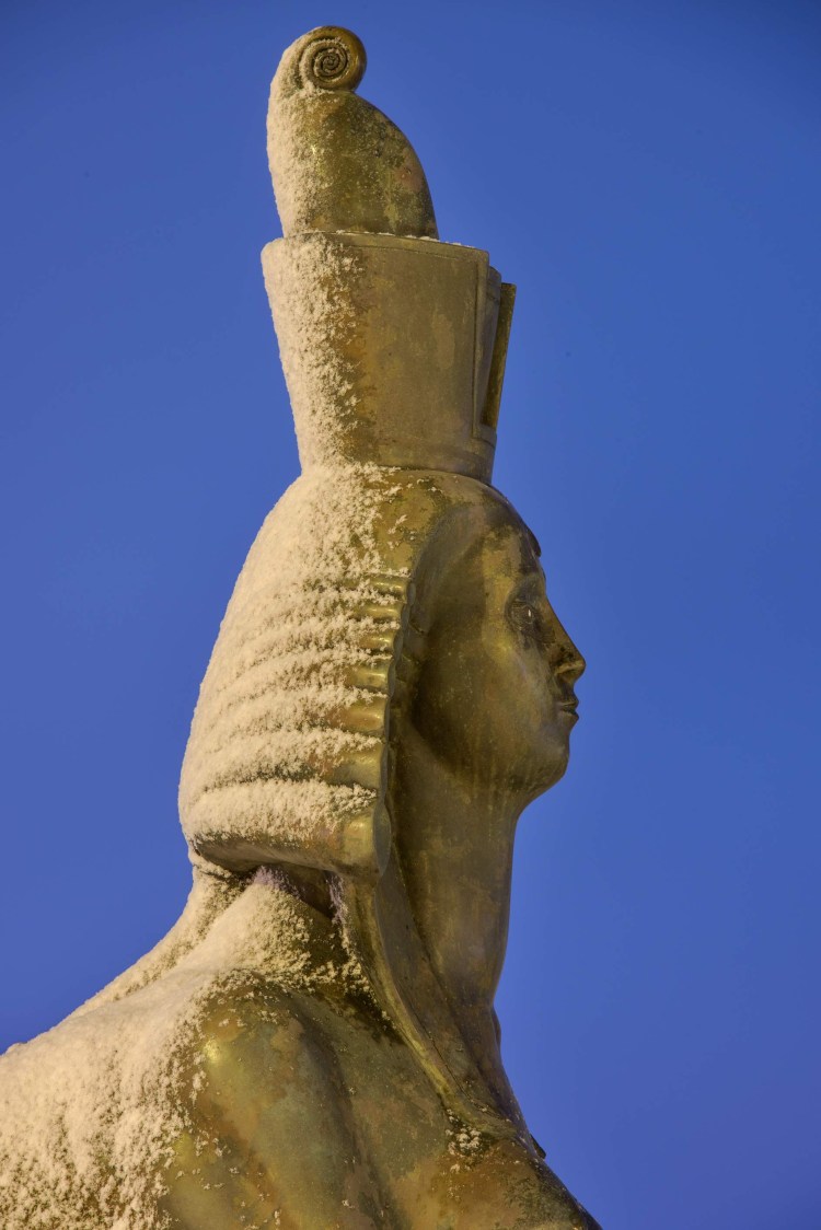 Недовольный сфинкс