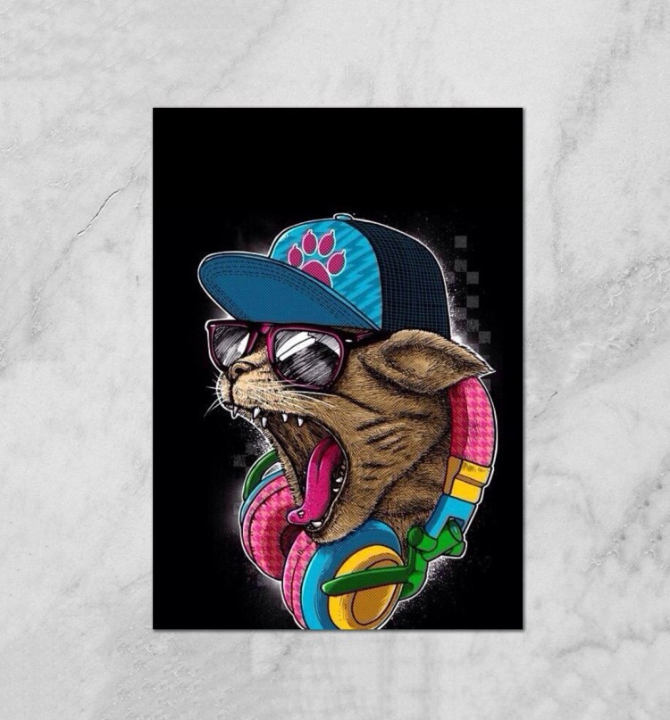 Кошка в бандане