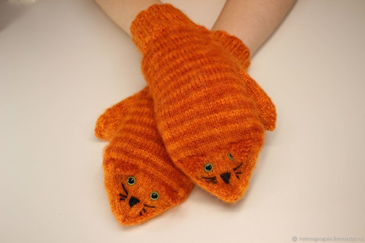 Варежки с котиками