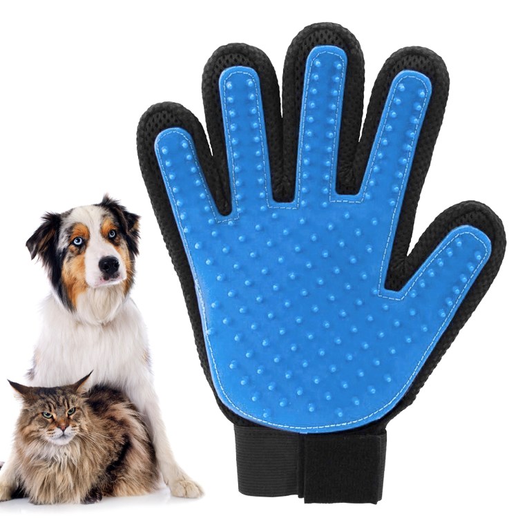 Перчатка для вычёсывания шерсти true Touch