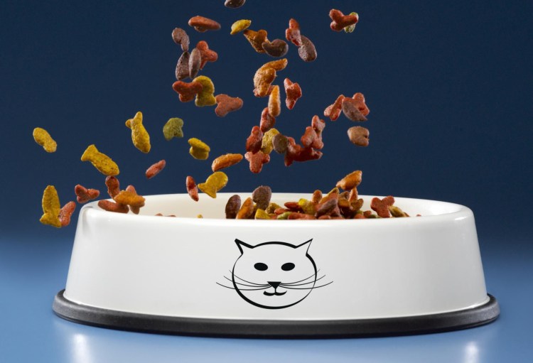 Корм для кошек Brit Care Monty с курицей 2 кг