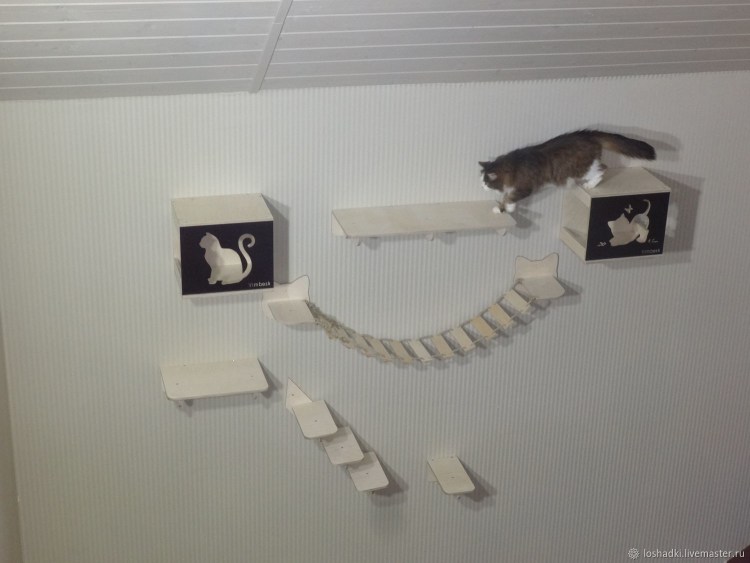 Игровая стенка для кошек