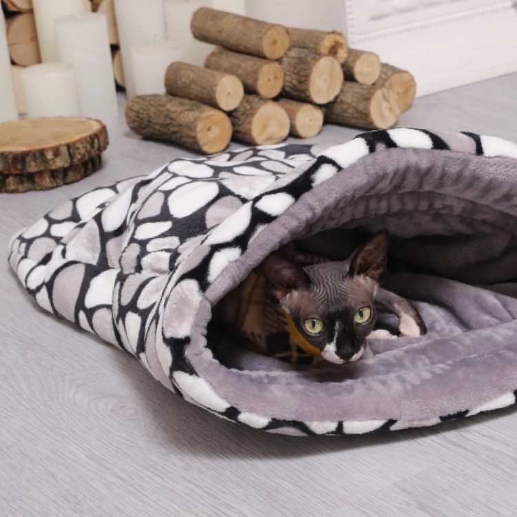 Домик для кошек Joy Нора меховая 47х42х18 см