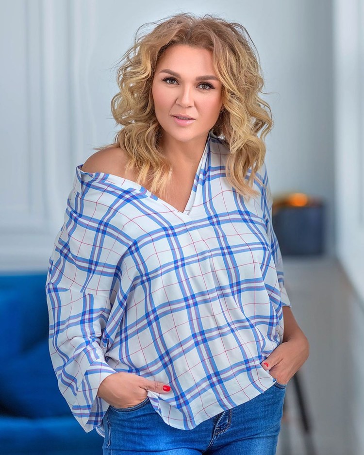 Наде́жда Ви́кторовна Анга́рская