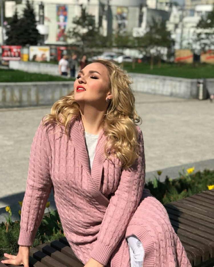 Ангарская камеди Вумен