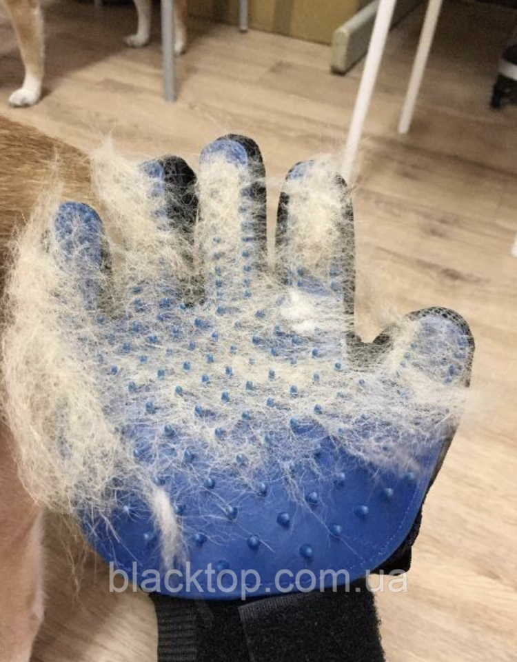 Щетка-варежка true Touch для вычесывания шерсти