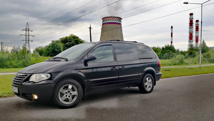 Крайслер Гранд Вояджер 2020