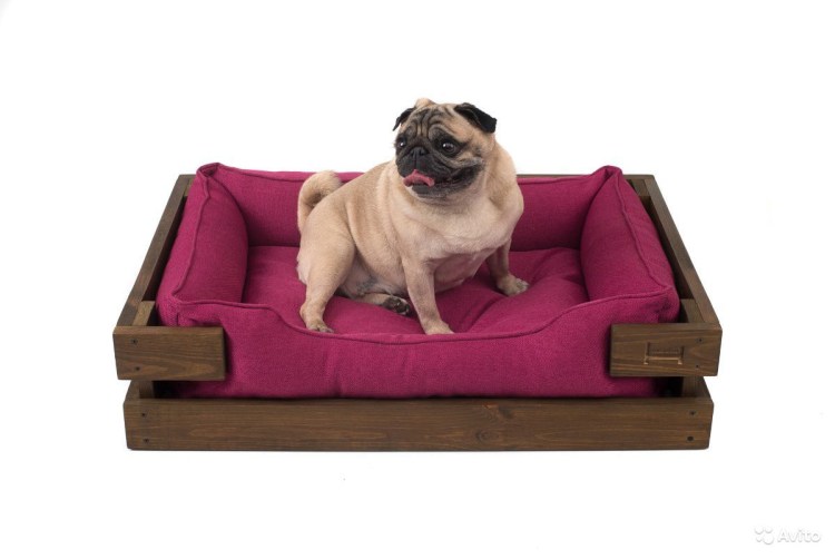 Кровать для собаки из дерева