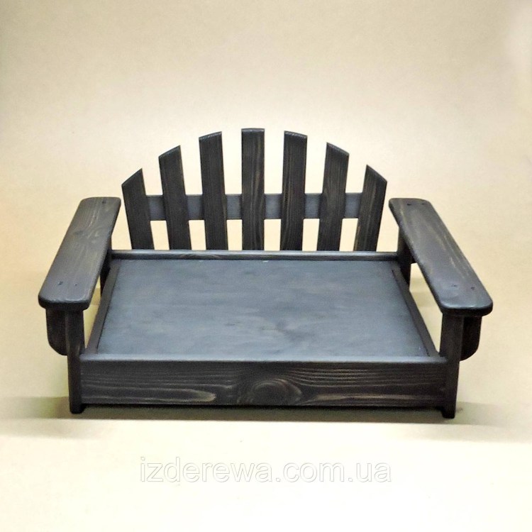 Кровать для собаки из дерева