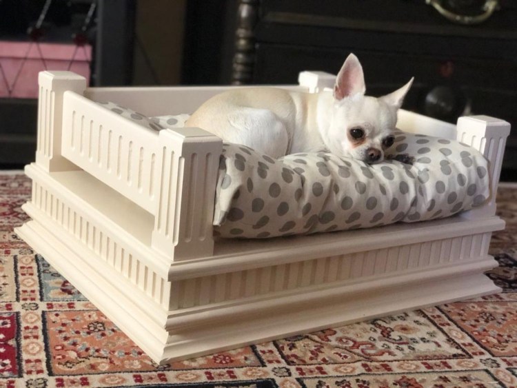 Кровать для крупных собак