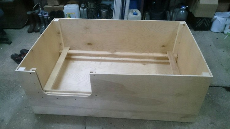 Родильный ящик