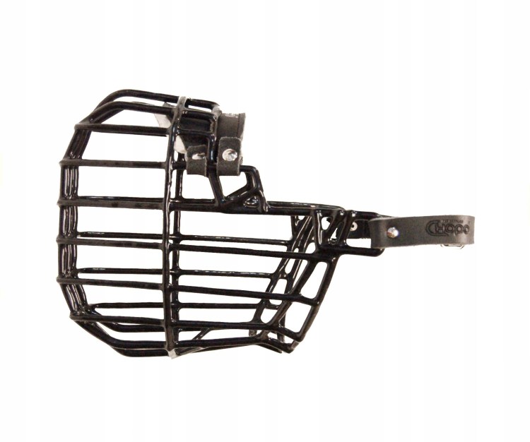 Намордник для добермана с зубами