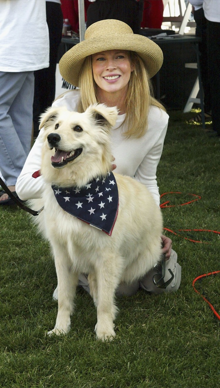 Ким Бейсингер 2022