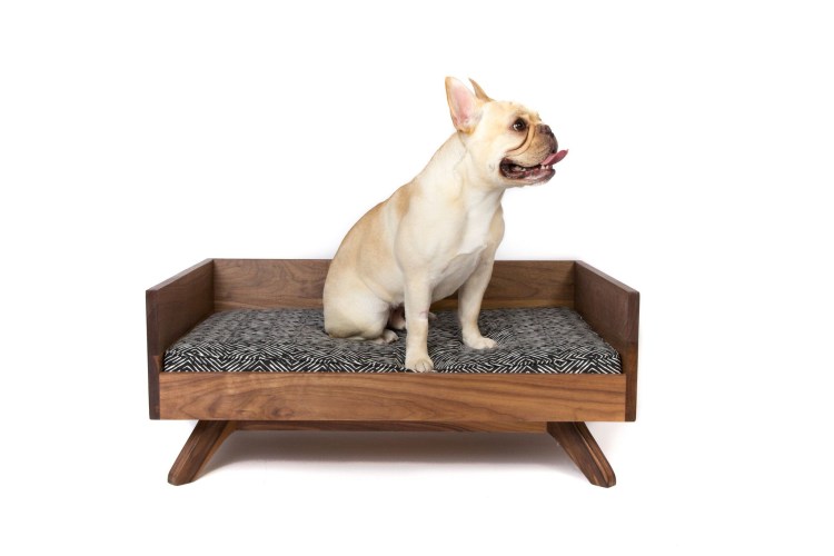 Лежанка для английского бульдога