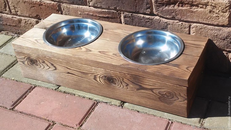 Подставка под миски