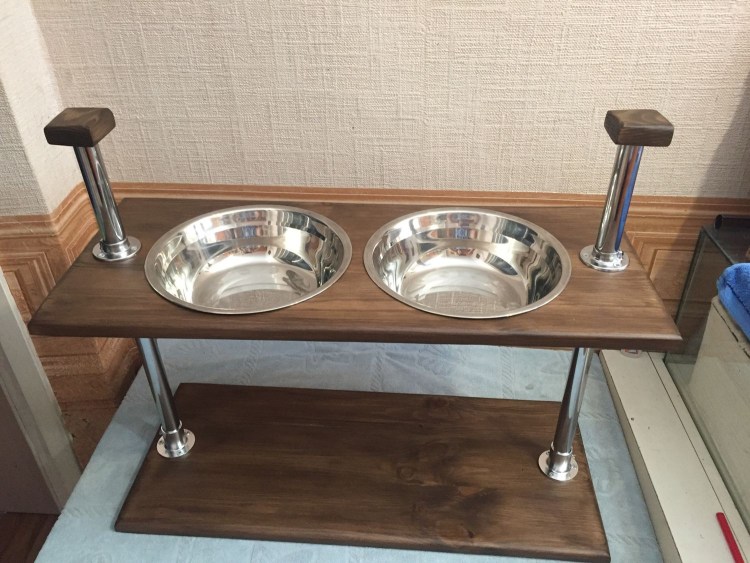 Миски для крупных собак на подставке