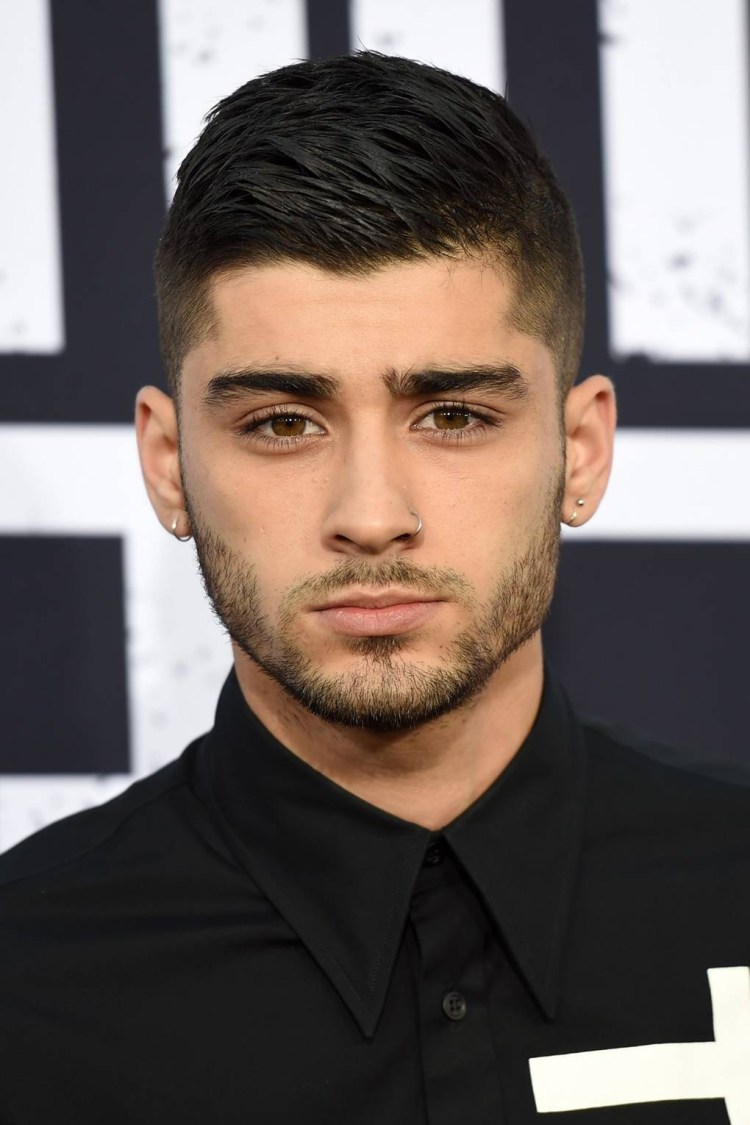 Метис пекинеса с йоркширским терьером