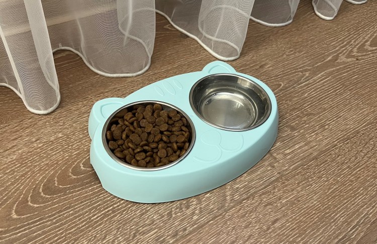 Миски для еды для кошек