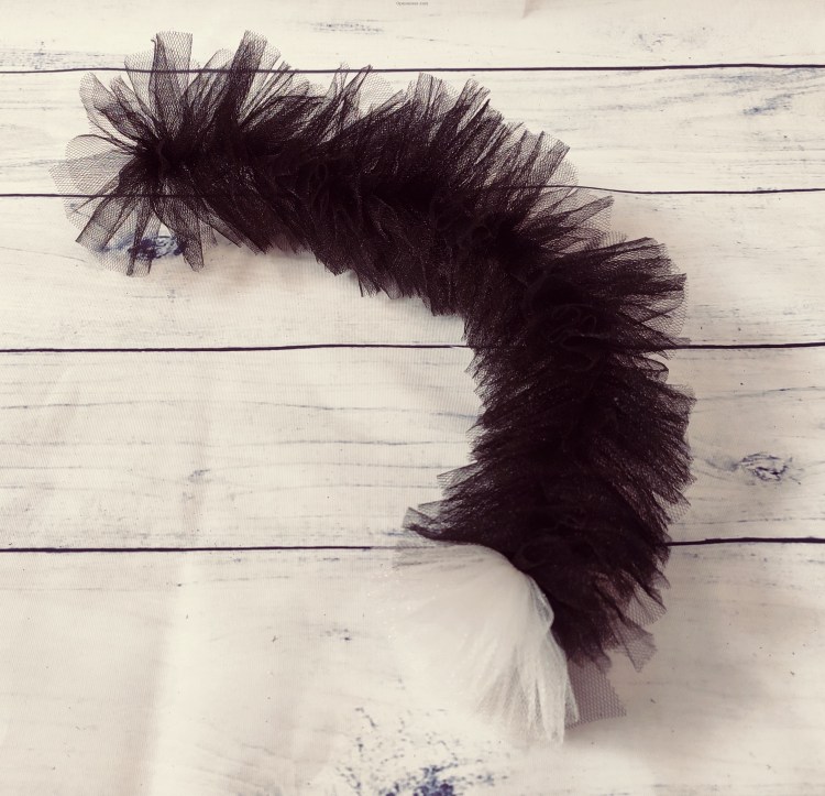 Хвост из фатина