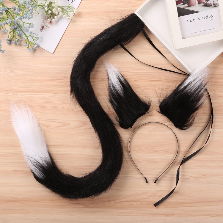 Ушки и хвостик кошки