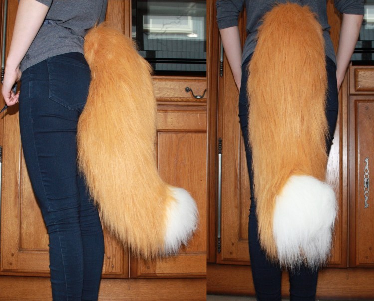 Девушка с хвостом