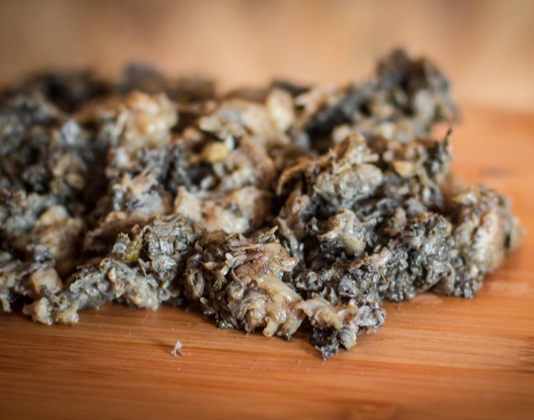 Рубец говяжий на белом фоне