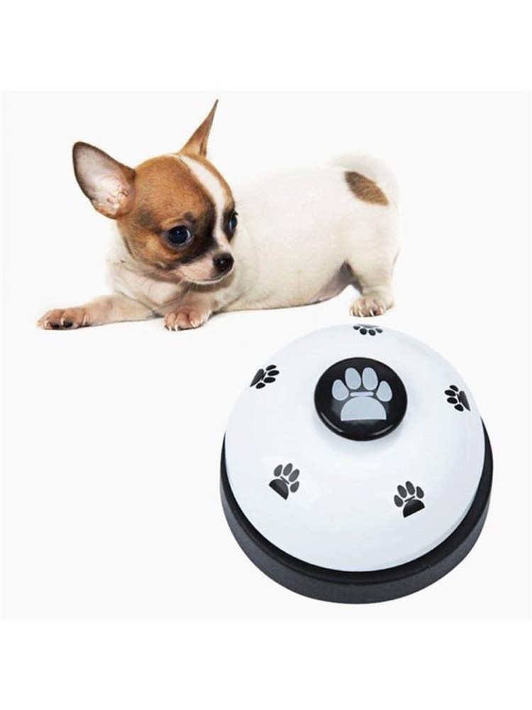 Черные Пиренейские собаки