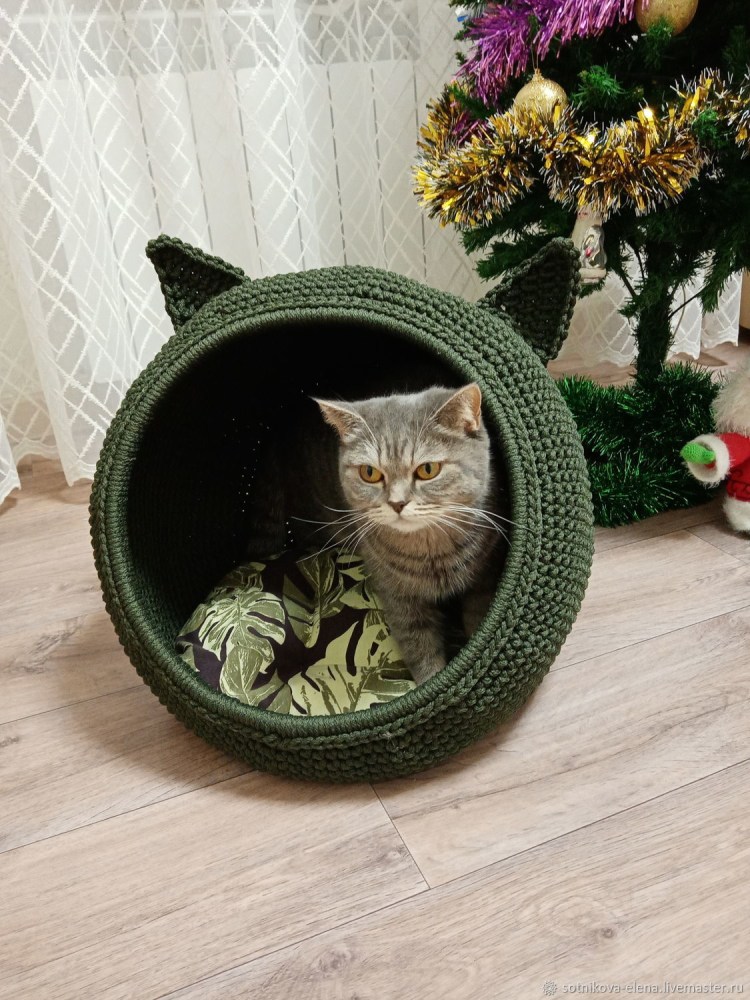 Плетеные лежанки для кошек