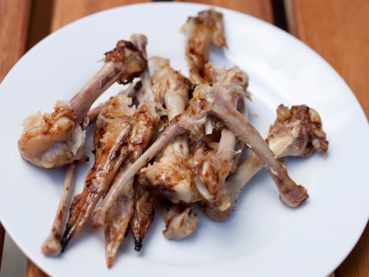 Трубчатые куриные кости