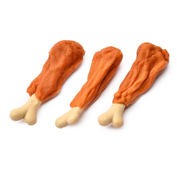 Куриные кости на тарелке