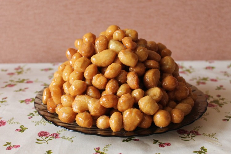 Татарское национальное блюдо Чак-Чак