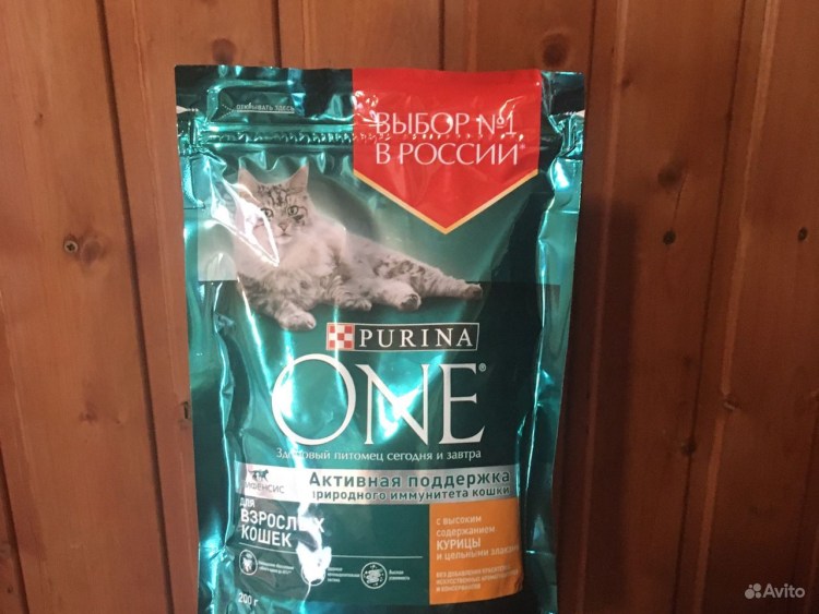 К Purina one Sterilised для стерилизованных, с лососем и