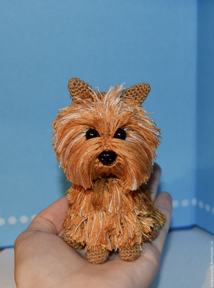 Вязаная собачка Йоркширский терьер