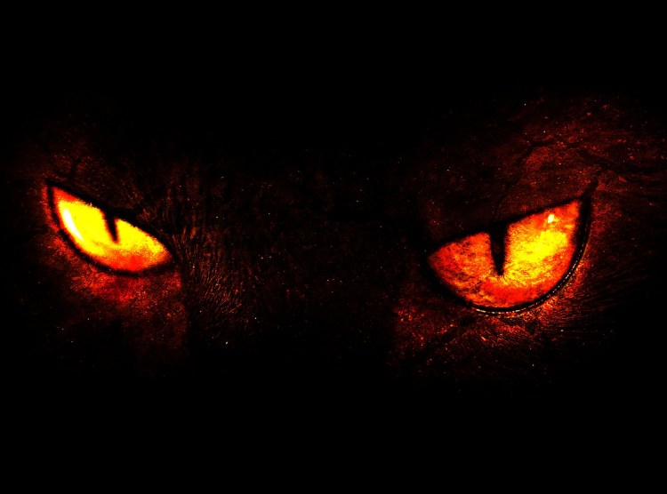 Злые глаза из Темноты