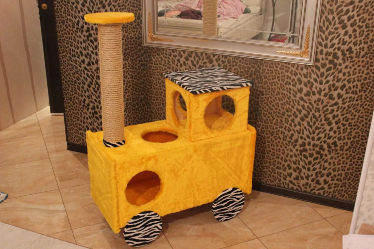 Кошкин домик из фанеры