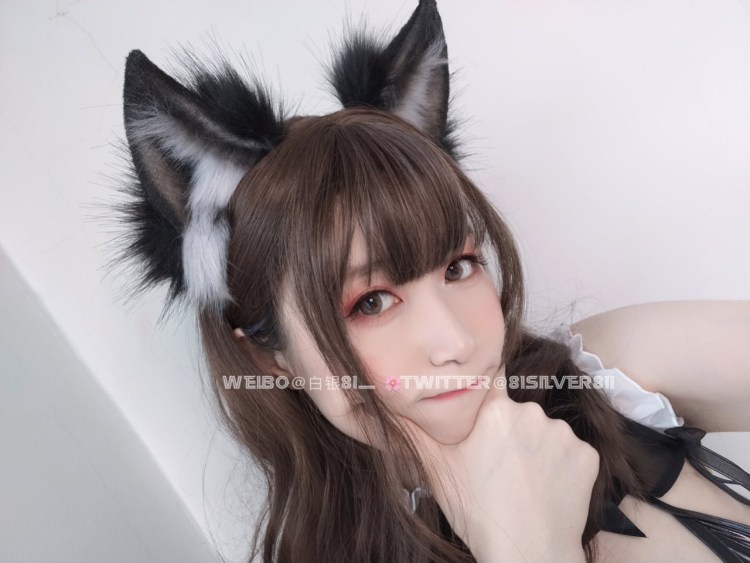 Ободок с волчьими ушами