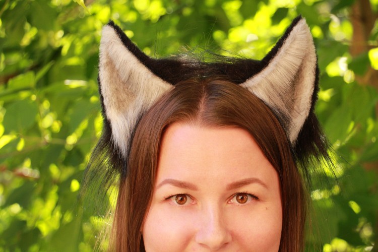 Меховые ушки на ободке