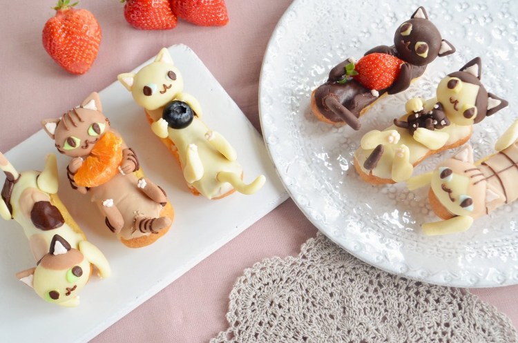 Котенок в коробочке