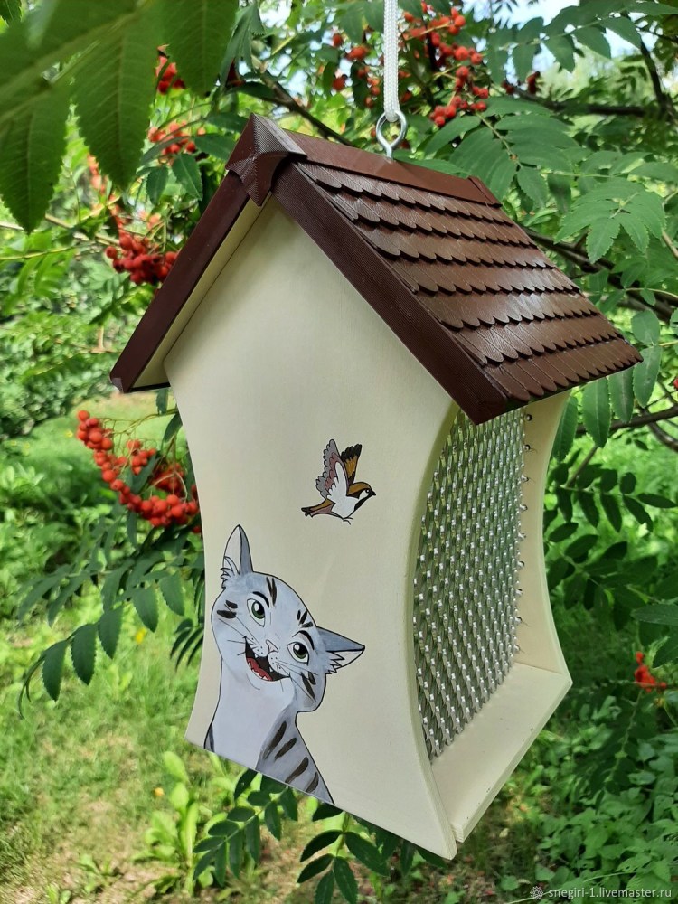 Автоматы с кормом для бездомных животных в Турции