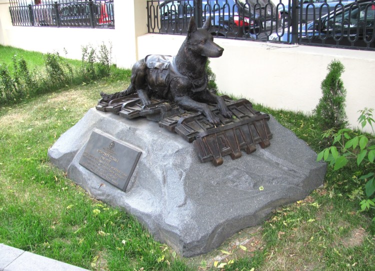 Памятник Балто Центральный парк Нью-Йорк