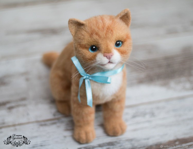 Игрушка рыжий котенок