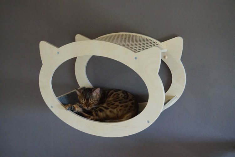 Домик для кошки из фанеры