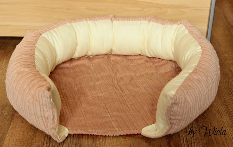 Лежанка из поролона