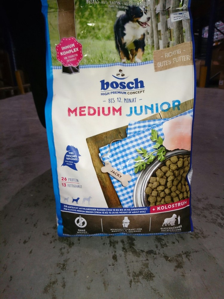 Корм для щенков Bosch Junior 15 кг