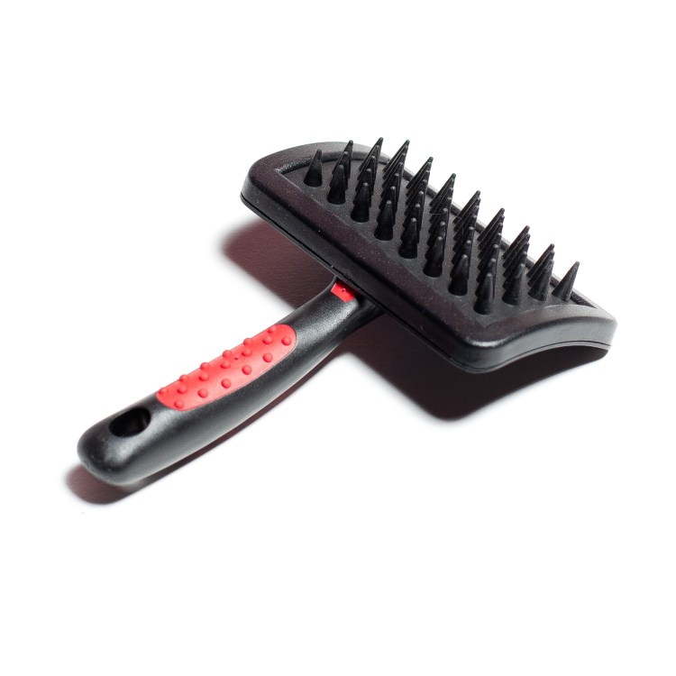 Щетка д/собак резиновая массажная 67583