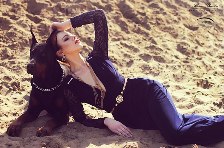 Дама с доберманом Синди Кроуфорд