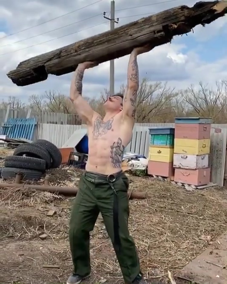 Виктор Блуд и Добряк