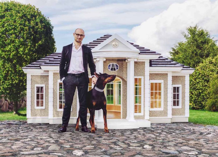 Будка для собаки с верандой