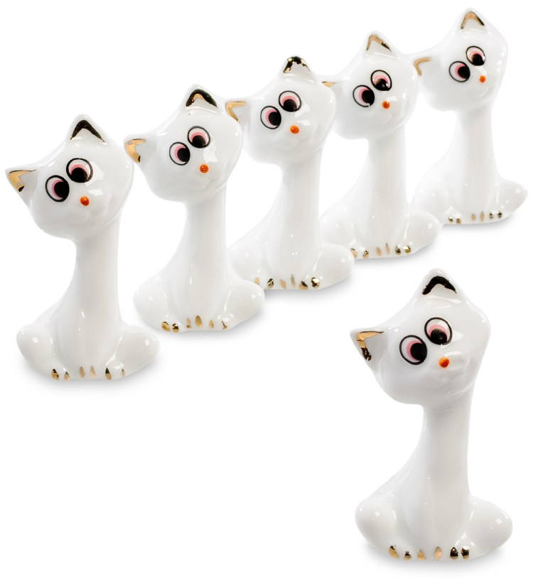 Набор пластмассовых кошек