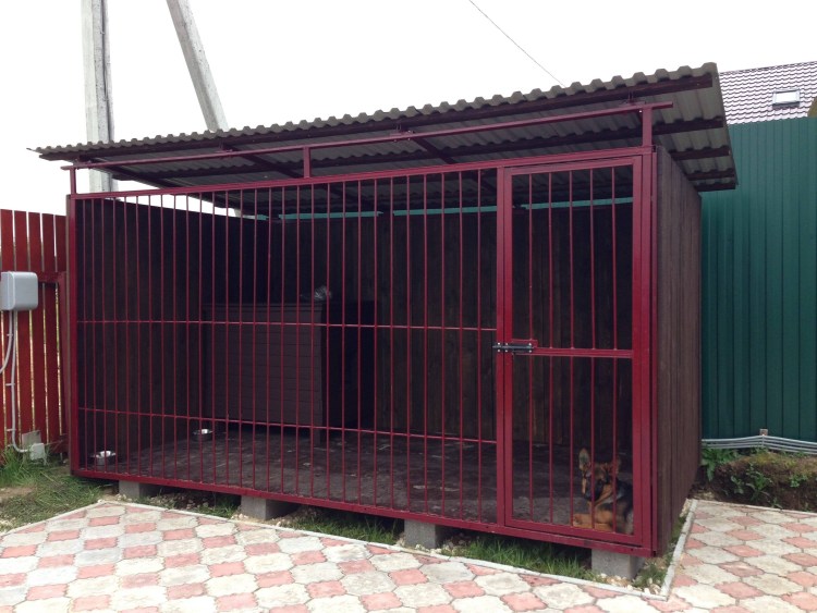Металлический вольер для собаки